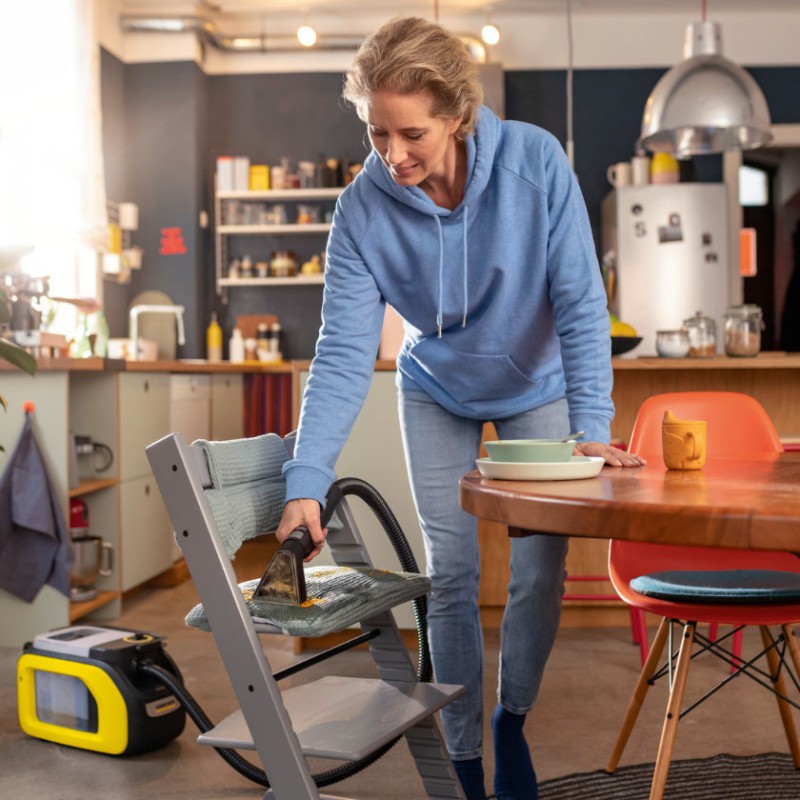 Karcher SE318 Battery Powered Carpet Spot Cleaner 1.081500.0